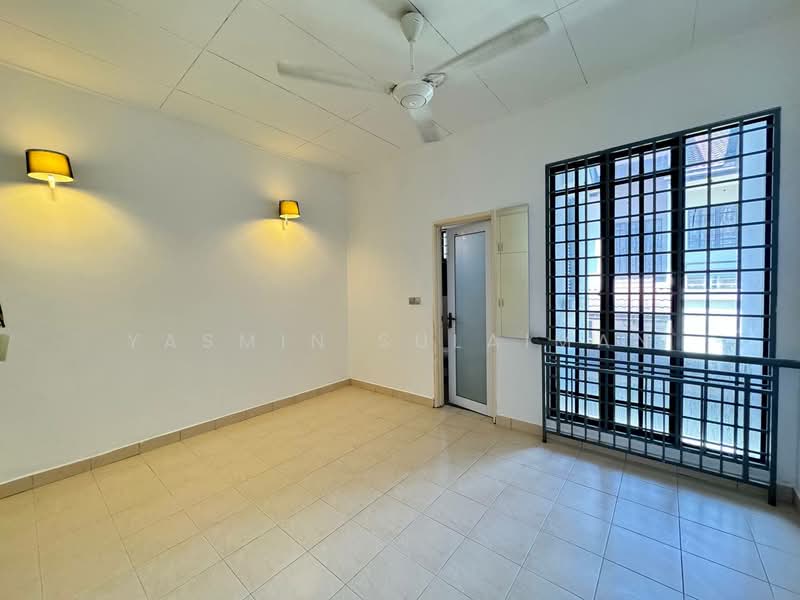 Rumah Teres 2-Tingkat untuk Dijual di Bukit Jelutong (Shah Alam) - Yasmin Sulaiman - PropertyGuru.com.my