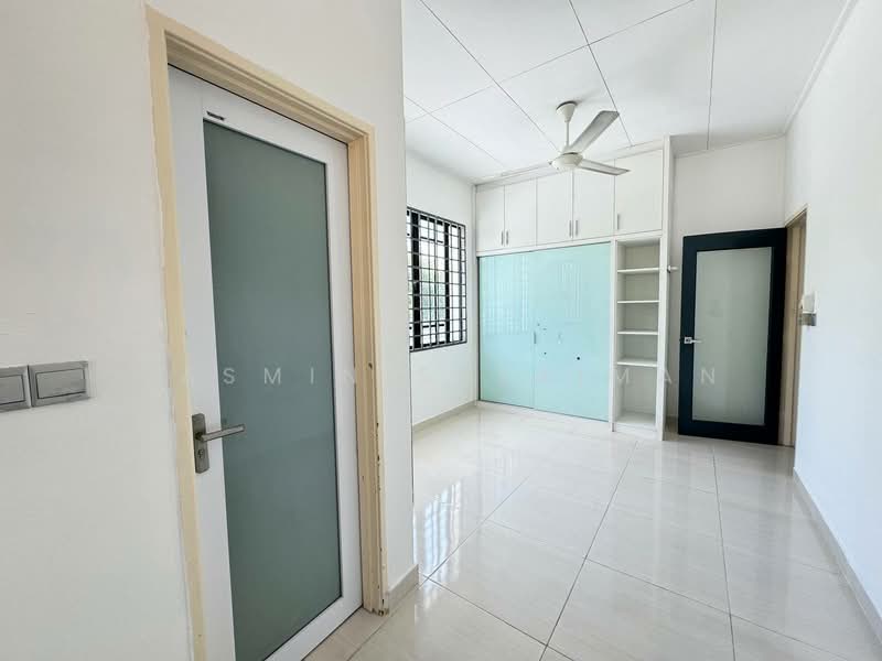 Rumah Teres 2-Tingkat untuk Dijual di Bukit Jelutong (Shah Alam) - Yasmin Sulaiman - PropertyGuru.com.my