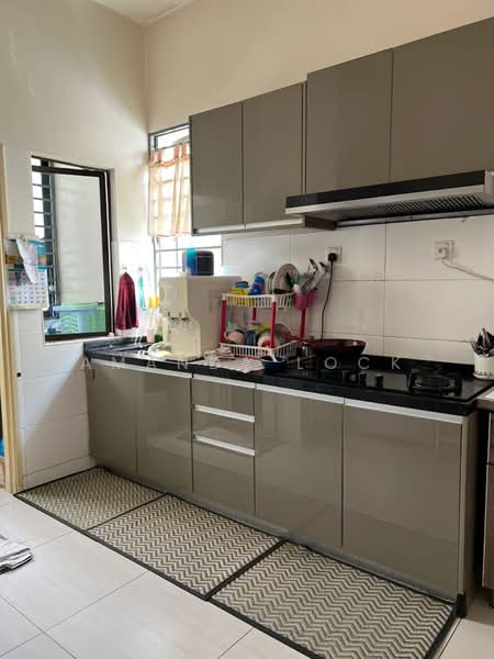 Townhouse for Sale in 16 Sierra (Puchong) - Amanda Lock - Kitchen - PropertyGuru.com.my