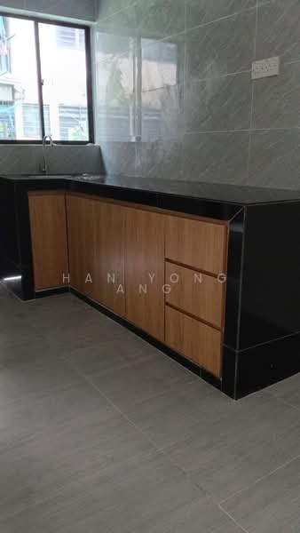 Rumah Flat untuk Dijual di Taman Flora Heights - Han Yong Ang - Kitchen - PropertyGuru.com.my