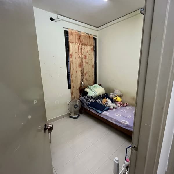 Pangsapuri untuk Dijual di Kipark Apartment - Winnie Property Johor - Bedroom - PropertyGuru.com.my