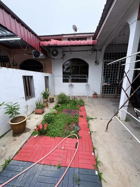 Rumah Teres 1 Tingkat untuk Dijual di Segamat (Johor) - Muhamad Asrul - Exterior - PropertyGuru.com.my