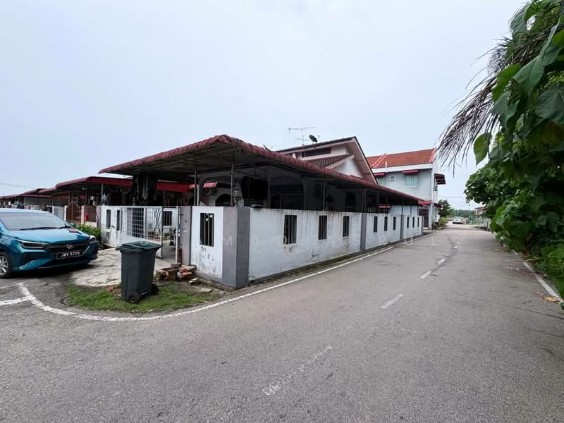 Rumah Teres 1 Tingkat untuk Dijual di Segamat (Johor) - Muhamad Asrul - Exterior - PropertyGuru.com.my