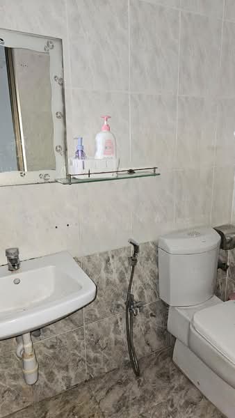 2-storey Terraced House for Sale in Taman Sri Muda (Shah Alam) - Joanna Tan - Bathroom - PropertyGuru.com.my