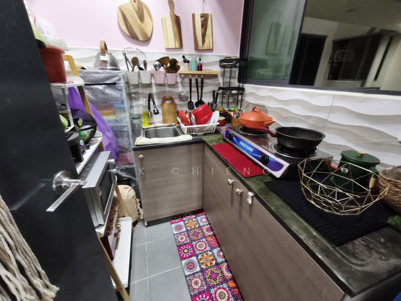 Servis Apartment untuk Disewa di Aera Residence - CK Chieng - Kitchen - PropertyGuru.com.my