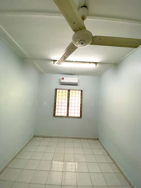 Rumah Teres 1 Tingkat untuk Disewa di Seremban (Negeri Sembilan) - Chin Mei Ling - Master bedroom - PropertyGuru.com.my
