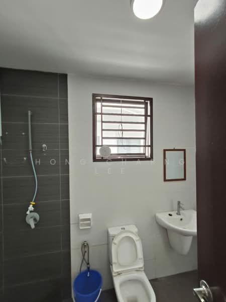 Rumah Teres 2.5 Tingkat untuk Disewa di Kulai (Johor) - Hong Charng Lee - Bathroom - PropertyGuru.com.my
