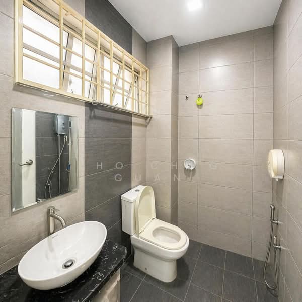 2-storey Terraced House for Sale in TAMAN PUCHONG UTAMA (Puchong) - Kho Chng Guan - Bathroom - PropertyGuru.com.my