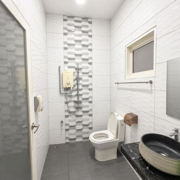 2-storey Terraced House for Sale in TAMAN PUCHONG UTAMA (Puchong) - Kho Chng Guan - Bathroom - PropertyGuru.com.my