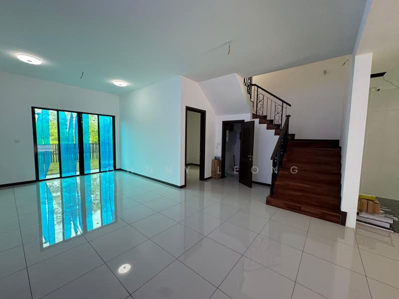 Rumah Teres 2-Tingkat untuk Dijual di Setia Eco Glades (Cyberjaya) - Johnny Leong - Living Room - PropertyGuru.com.my