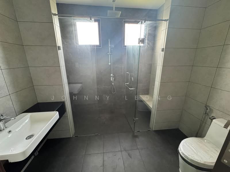 Rumah Teres 2-Tingkat untuk Dijual di Setia Eco Glades (Cyberjaya) - Johnny Leong - Bathroom - PropertyGuru.com.my