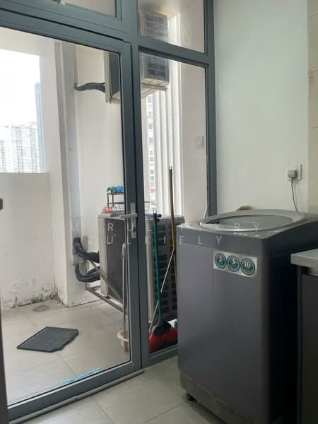 Kondominium untuk Disewa di Lakefront Residence - Amirul Fikry Zulkifly - Balcony - PropertyGuru.com.my