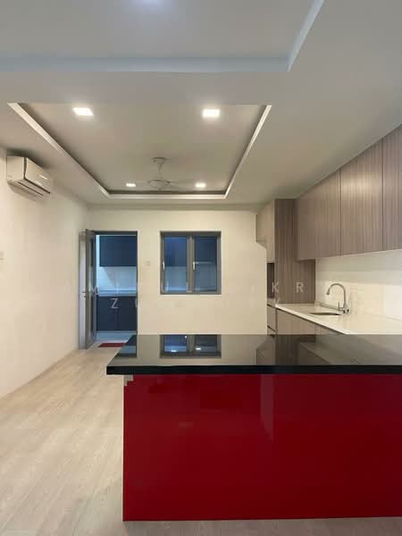 Kondominium untuk Disewa di Lakefront Residence - Amirul Fikry Zulkifly - Kitchen - PropertyGuru.com.my