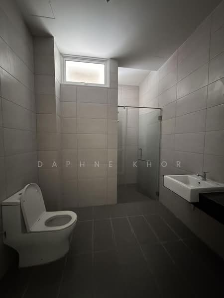 3-storey Terraced House for Sale in Taman Jelutong (Jelutong) - Daphne Khor - PropertyGuru.com.my