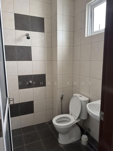 3-storey Terraced House for Sale in Taman Jelutong (Jelutong) - Daphne Khor - PropertyGuru.com.my