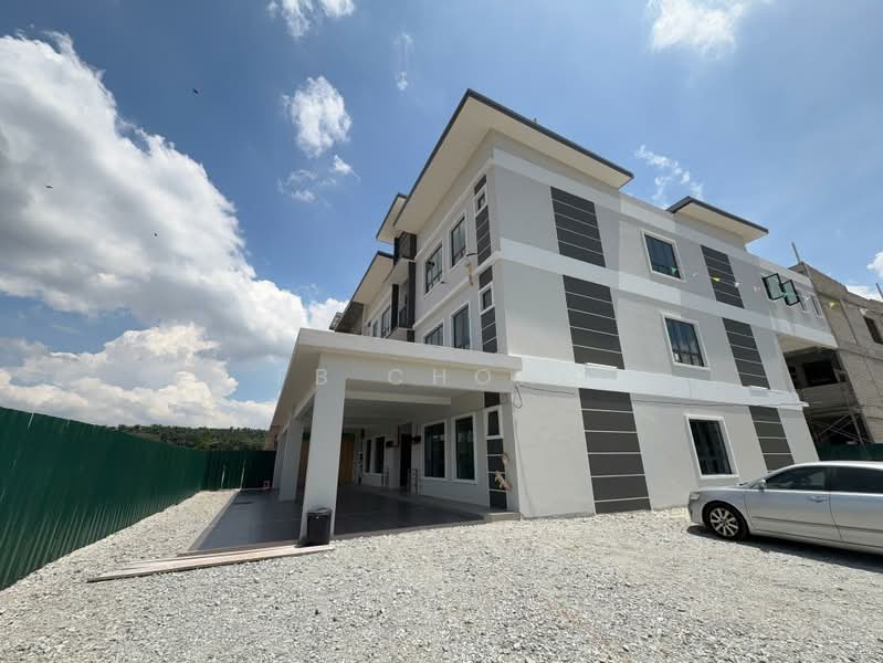 Townhouse for Sale in Dengkil (Selangor) - FB Chong - Exterior - PropertyGuru.com.my