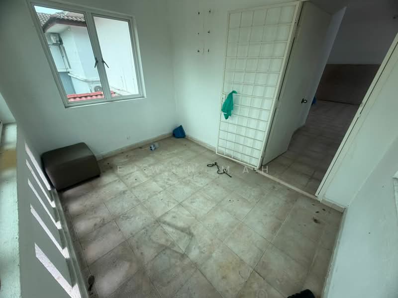 Semi-Detached House for Sale in Taman Garing Utama (Rawang) - Elwin Mah - Interior - PropertyGuru.com.my