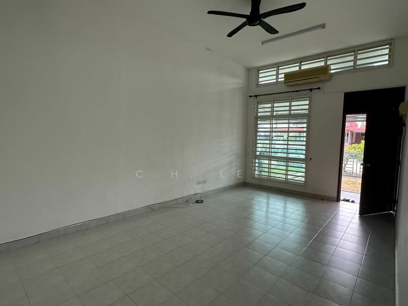 Rumah Teres untuk Disewa di Kepala Batas (Penang) - C.H. Lee - Living Room - PropertyGuru.com.my