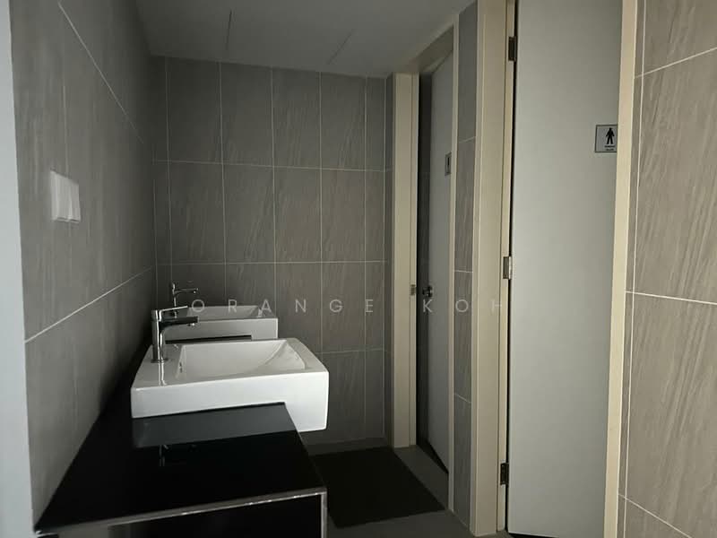 Kilang untuk Dijual di Eco Business Park 2 Senai (Senai) - Orange Koh - Bathroom - PropertyGuru.com.my