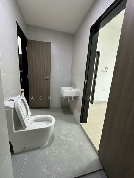 Service Residence for Rent at TRELLIS RESIDENCES - Jasmine Ong - Bathroom - PropertyGuru.com.my