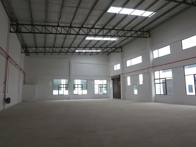 Semi-D Factory for Rent in Gelang Patah (Johor) - Ee Fong Toh - Interior - PropertyGuru.com.my