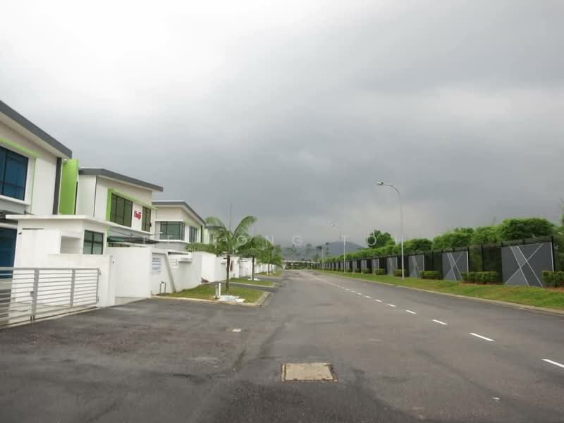 Semi-D Factory for Rent in Gelang Patah (Johor) - Ee Fong Toh - Exterior - PropertyGuru.com.my