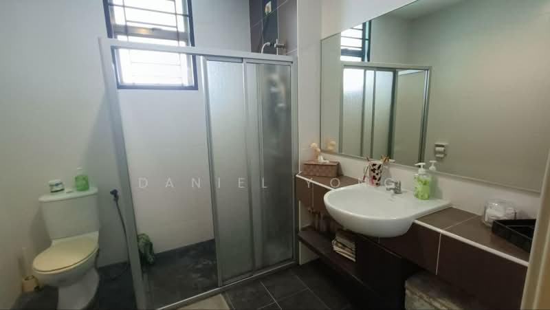 Rumah Teres 2 Tingkat untuk Dijual di Kempas Utama (Tebrau) - Daniel Yong - Bathroom - PropertyGuru.com.my
