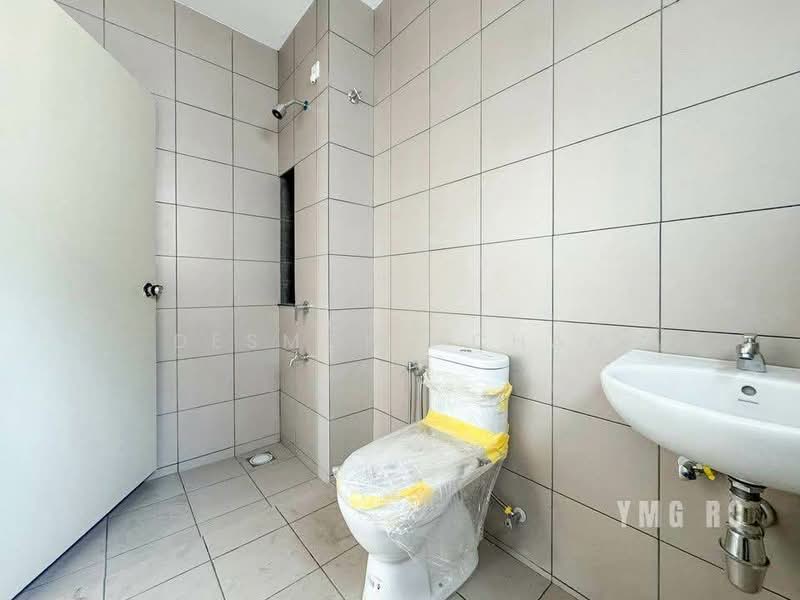 Rumah Teres 2 Tingkat untuk Dijual di Bandar Bukit Raja (Klang) - Desmond Chan - Bathroom - PropertyGuru.com.my