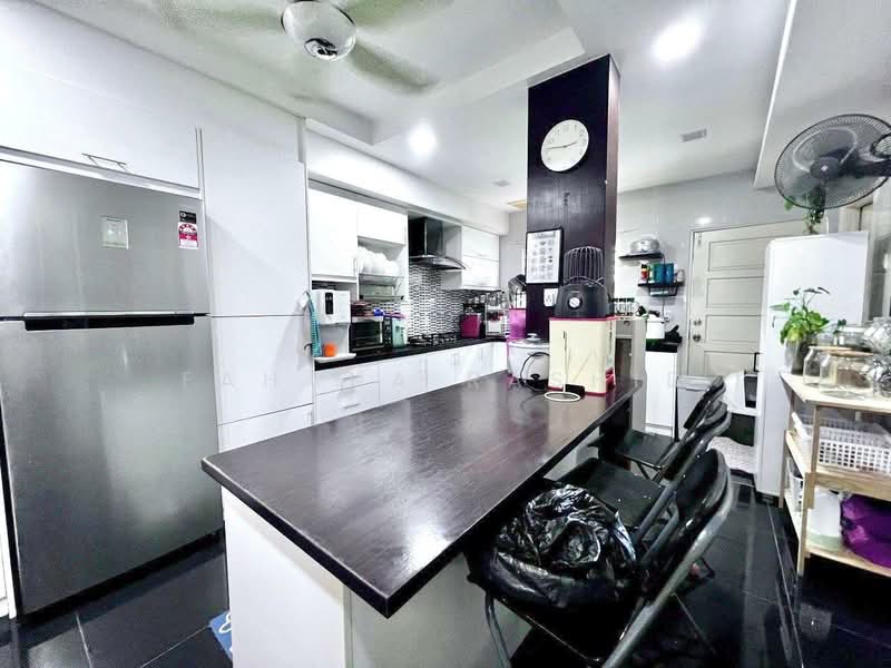 Rumah Teres 2 Tingkat untuk Dijual di Taman Cahaya Alam (Shah Alam) - Fahana Rashid - Kitchen - PropertyGuru.com.my
