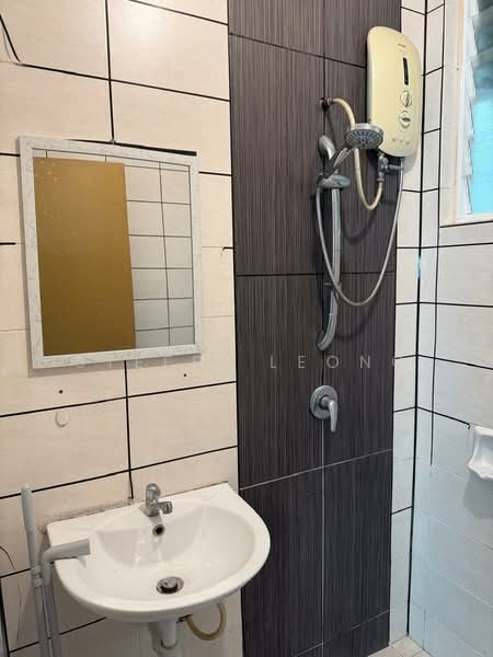 Service Residence for Rent at Impian Meridian - Steffi Leong - Bathroom - PropertyGuru.com.my
