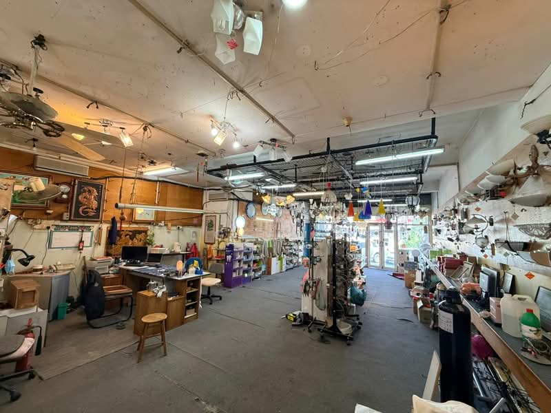 Shop / Office for Rent in Permas Jaya (Johor) - Regine Ng - Interior - PropertyGuru.com.my
