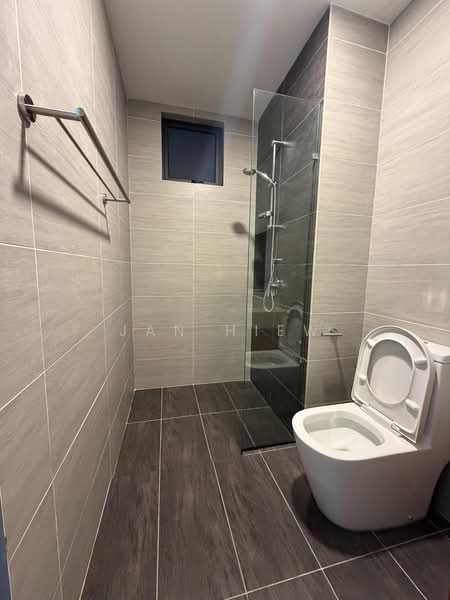 Servis Apartment untuk Disewa di Trion @ KL - Jan Hiew - Bathroom - PropertyGuru.com.my