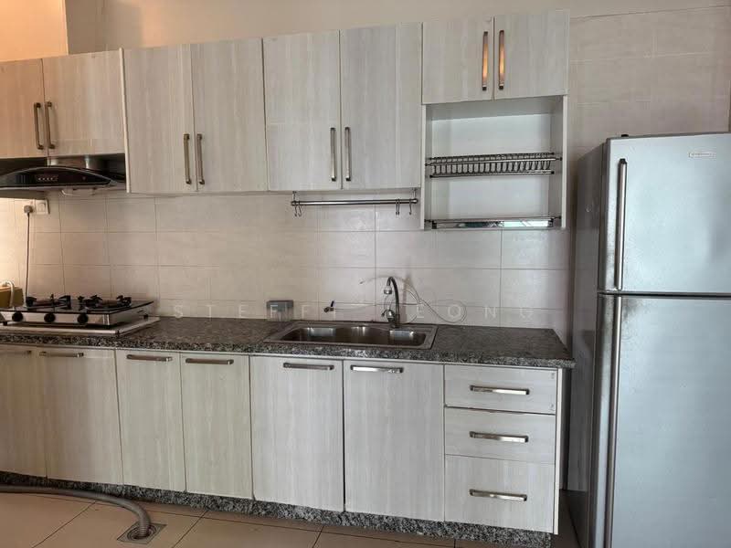 Kediaman Servis untuk Dijual di Impian Meridian - Steffi Leong - Kitchen - PropertyGuru.com.my