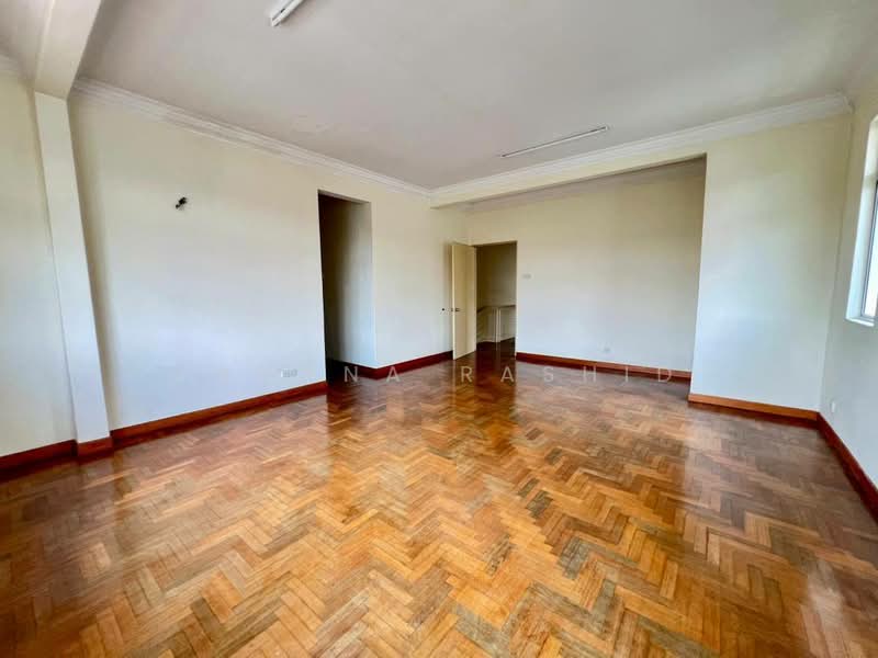 Semi-Detached House for Sale in Subang Bestari (Shah Alam) - Fahana Rashid - Living Room - PropertyGuru.com.my