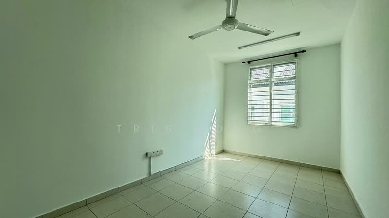 Rumah Teres untuk Disewa di Taman Kundang Jaya (Rawang) - Tris Jong - Interior - PropertyGuru.com.my