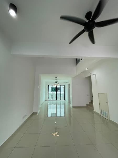 Rumah Teres untuk Dijual di Bandar Cassia (Batu Kawan) - CC Ooi - Living Room - PropertyGuru.com.my