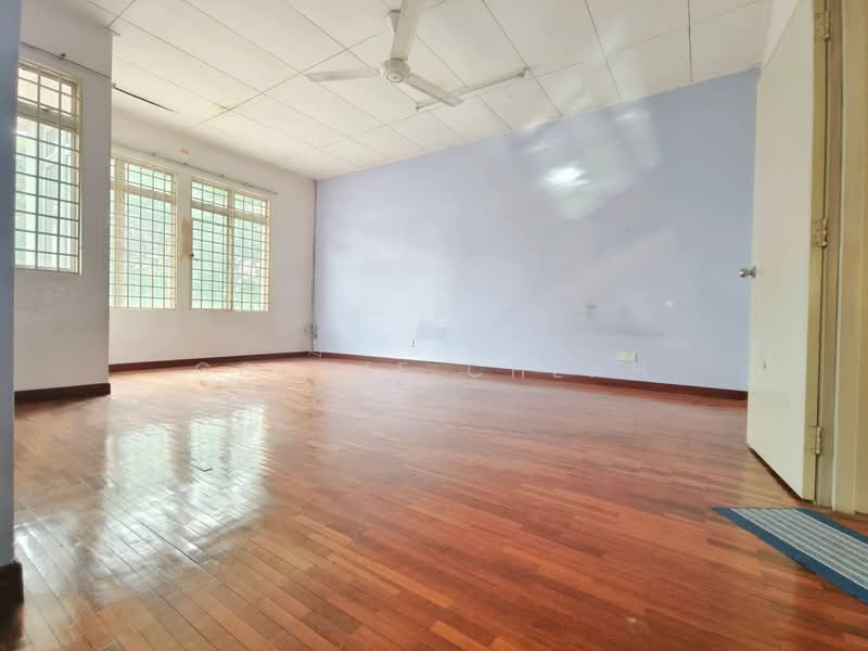 Rumah Teres 2 Tingkat untuk Dijual di Kota Kemuning (Shah Alam) - Cookie Cheah - Living Room - PropertyGuru.com.my