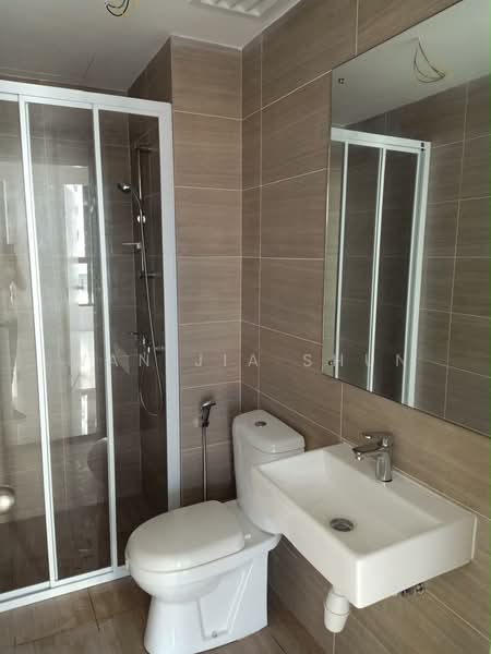 Servis Apartment untuk Disewa di Lexa Residence @ The Quartz WM - Wan Jia Shun - Bathroom - PropertyGuru.com.my
