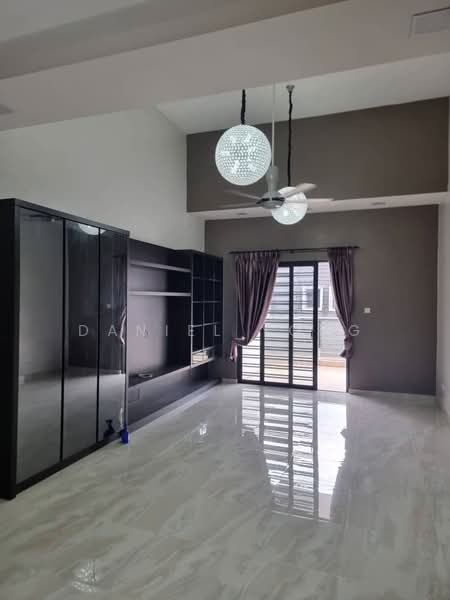 2.5-storey Terraced House for Sale in Taman Dato Onn (Johor Bahru) - Daniel Yong - Living Room - PropertyGuru.com.my