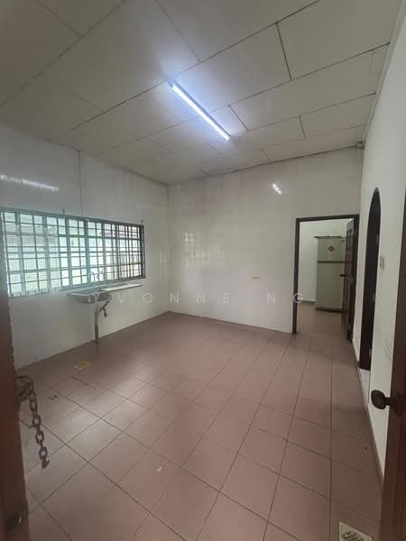 Rumah Teres 1 Tingkat untuk Disewa di Bandar Baru Permas Jaya (Permas Jaya) - Yvonne Ng - PropertyGuru.com.my