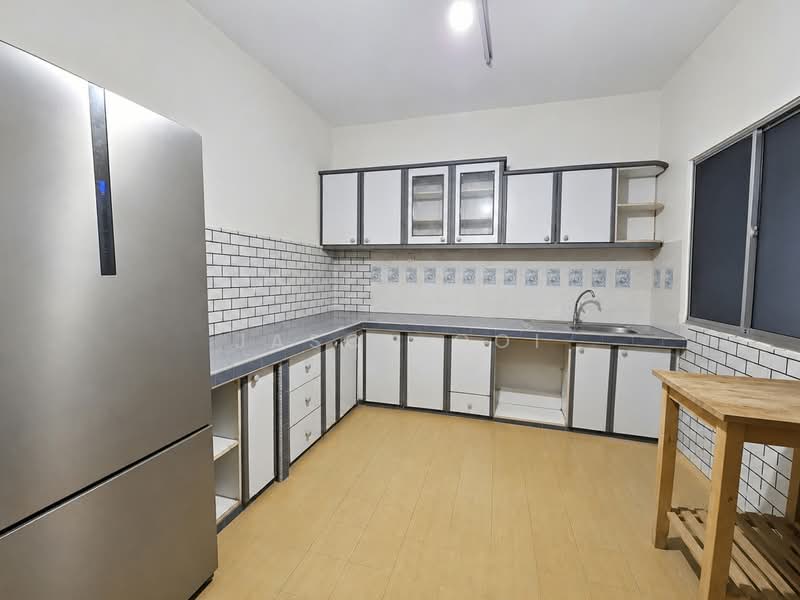 2-storey Terraced House for Rent in Usj 11 (Subang Jaya) - Jason Ooi - Kitchen - PropertyGuru.com.my