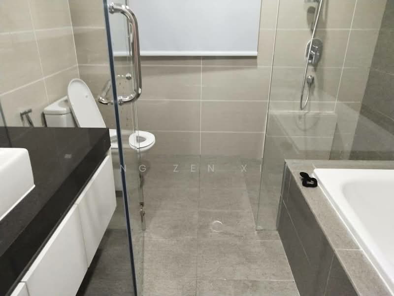 Kondominium untuk Disewa di Iskandar Residences - NG ZEN XI - Bathroom - PropertyGuru.com.my