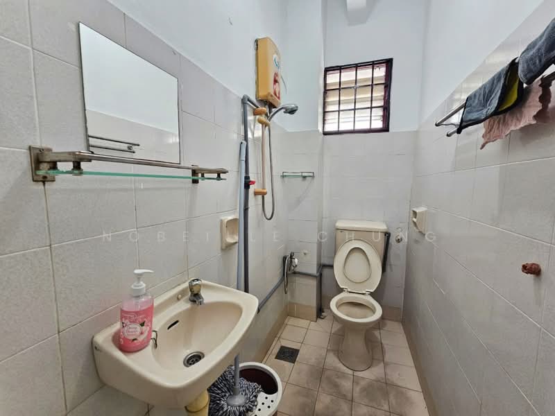 2-storey Terraced House for Rent in Usj 11 (Subang Jaya) - Nobeille Chung - Bathroom - PropertyGuru.com.my