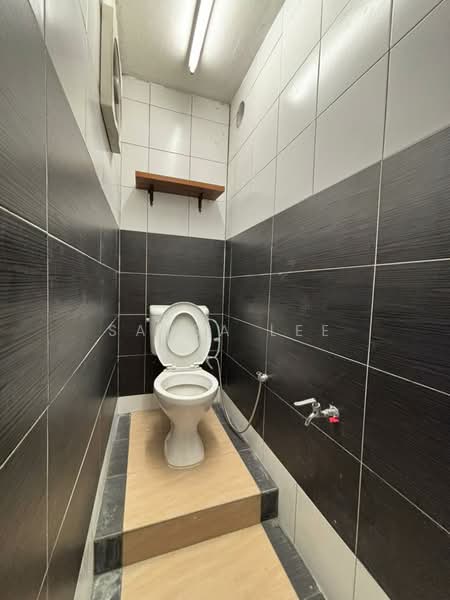 Rumah Teres 1 Tingkat untuk Dijual di Taman Abad (Johor Bahru) - Sausa Lee - Bathroom - PropertyGuru.com.my
