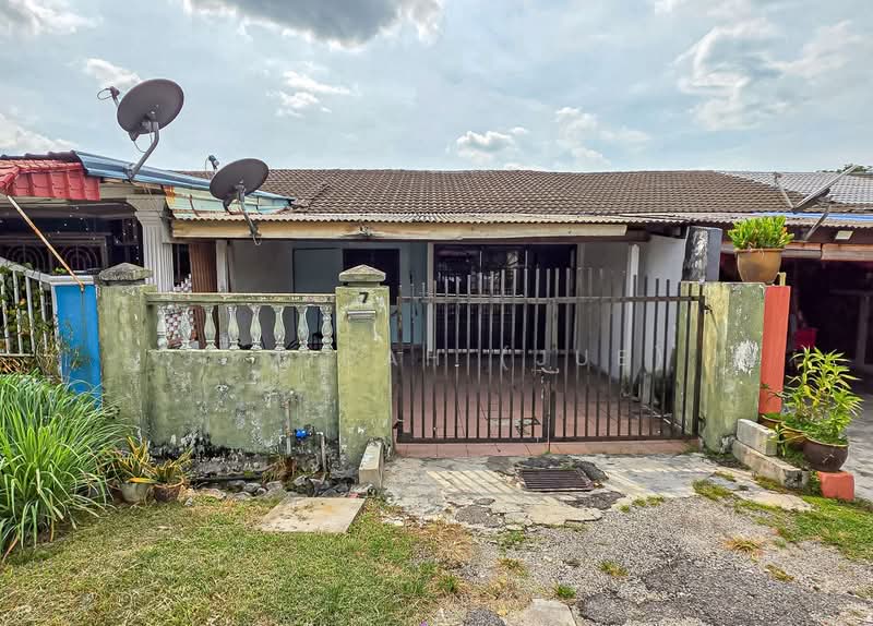 Rumah Teres 1 Tingkat untuk Dijual di Seksyen 24 (Shah Alam) - JUMIDAH (JUE) - Exterior - PropertyGuru.com.my