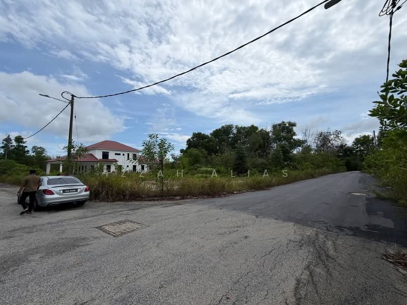 Residential Land for Sale in Alam Suria (Puncak Alam) - Izzah Alias - Exterior - PropertyGuru.com.my