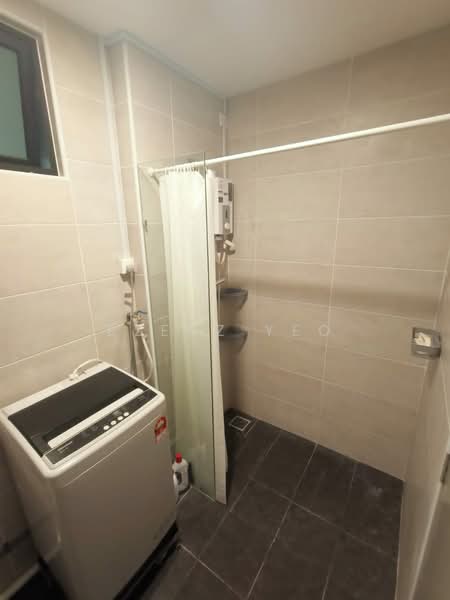 Servis Apartment untuk Disewa di B11 Parkland Residence - Bzenz Yeo - Bathroom - PropertyGuru.com.my