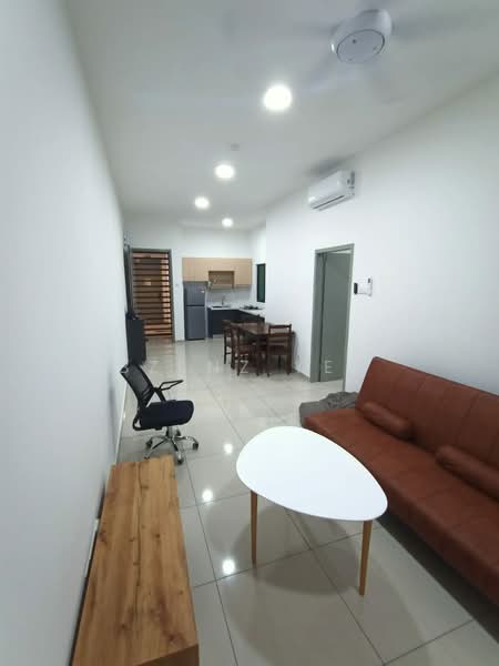 Servis Apartment untuk Disewa di B11 Parkland Residence - Bzenz Yeo - Living Room - PropertyGuru.com.my