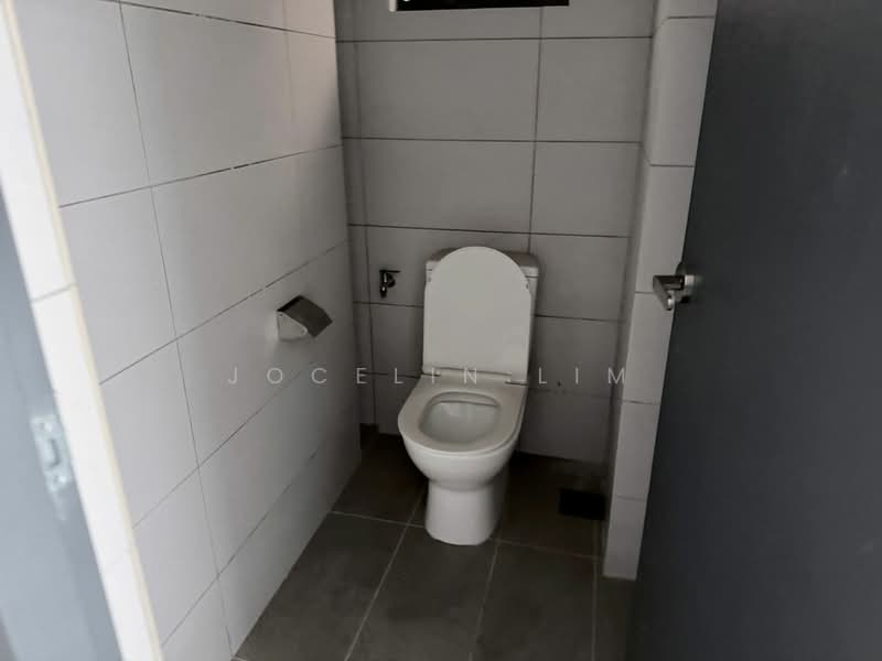 Shop / Office for Rent in Ampang (Kuala Lumpur) - Jocelin Lim - Bathroom - PropertyGuru.com.my