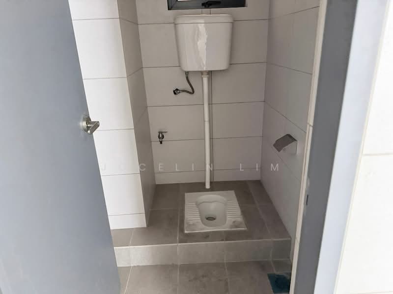 Shop / Office for Rent in Ampang (Kuala Lumpur) - Jocelin Lim - Bathroom - PropertyGuru.com.my